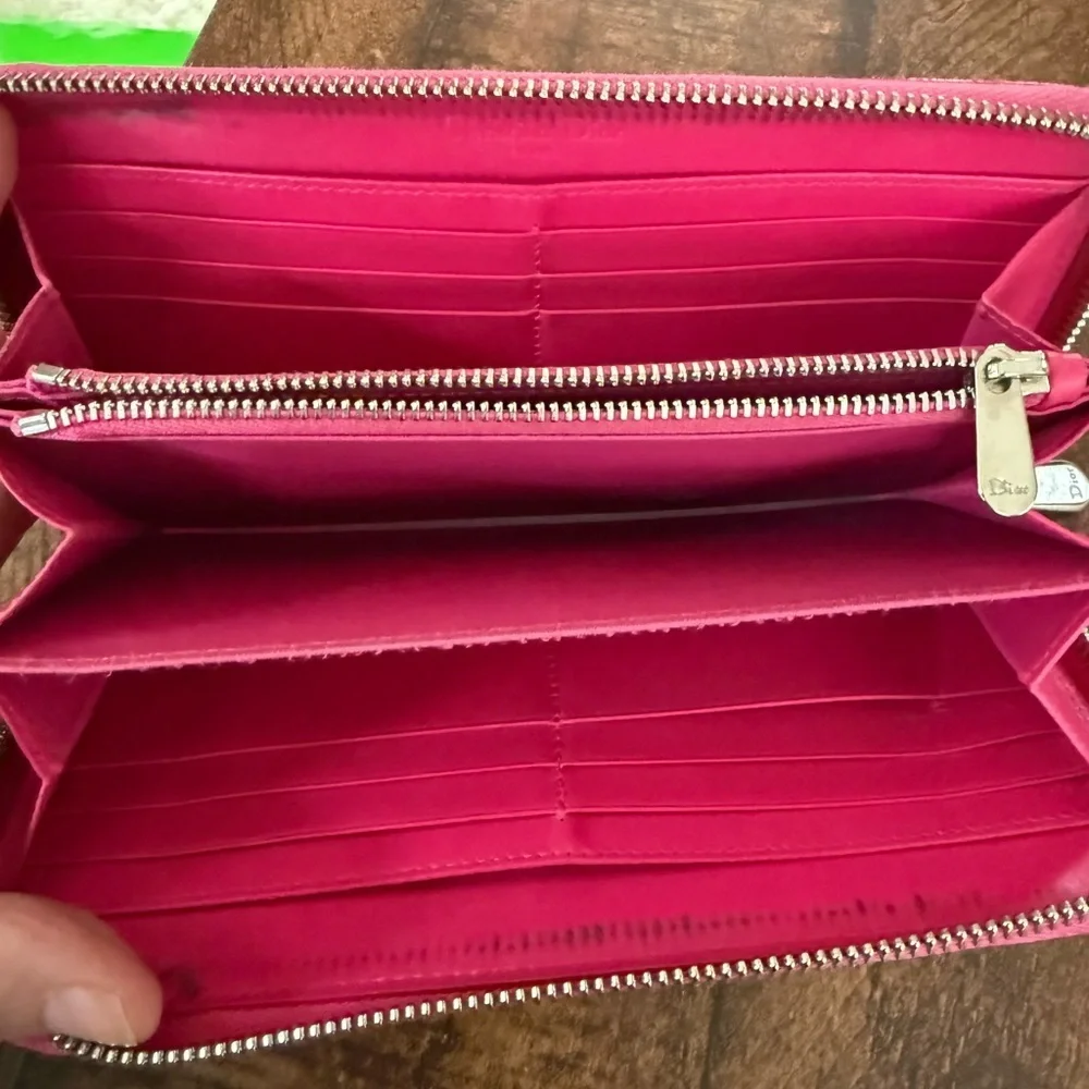 Christian Dior cannage Patent Leather Wallet